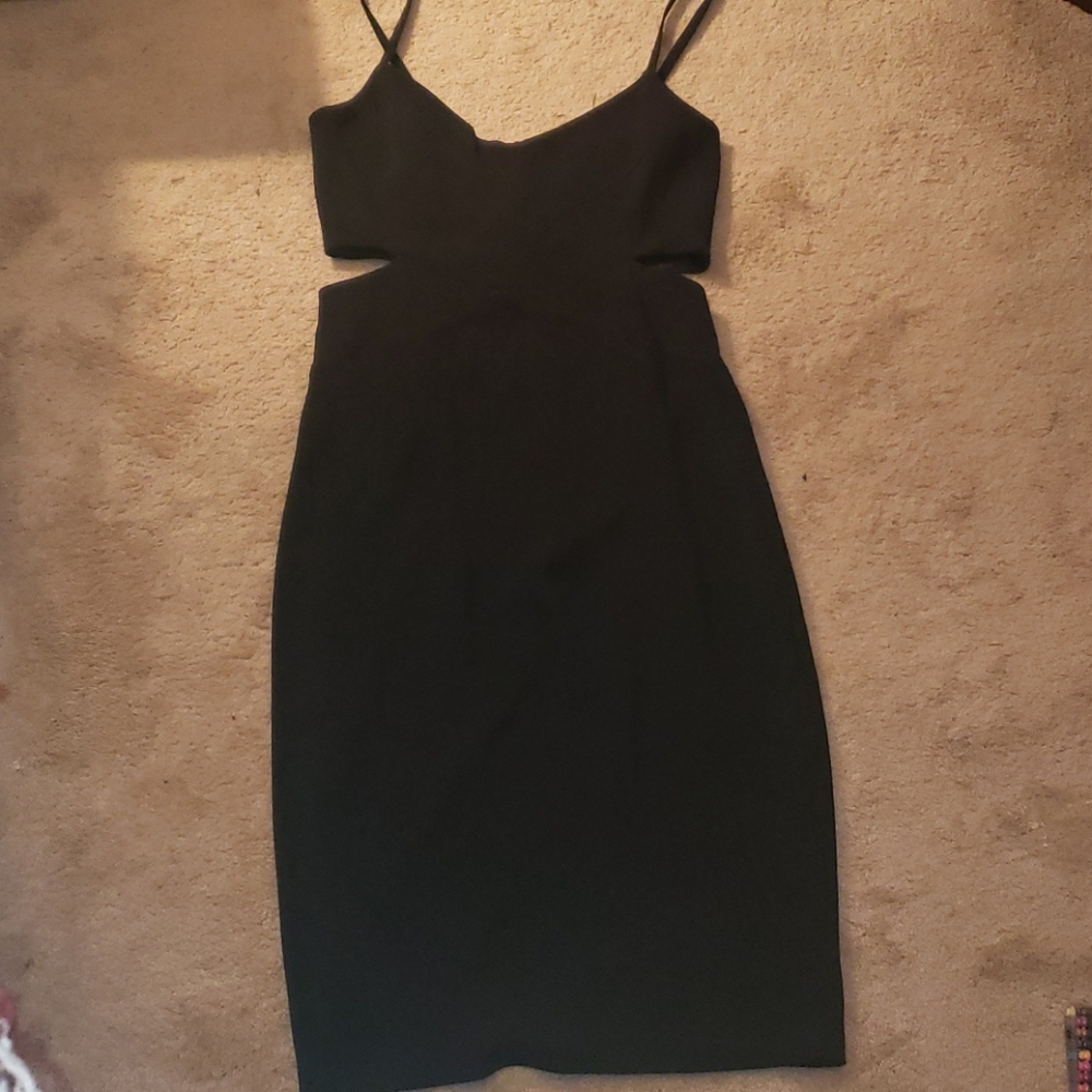 BLACK SLEEVELESS LAUNDRY CUTOUT DRESS - Picture 1 of 6